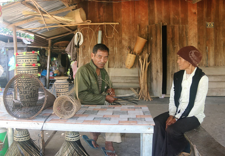 Già làng Ntơr Băng giữ ''lửa'' đam mê nghề truyền thống