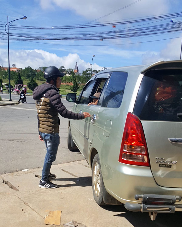 Tỉnh Lâm Đồng chỉ đạo chấn chỉnh, xử lý triệt để hiện tượng ''cò'' trong hoạt động du lịch