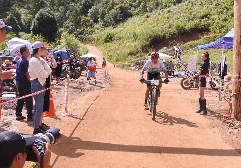 Trên 200 VĐV tranh tài tại giải đua xe địa hình Laan Challenge The Mountain - 2022