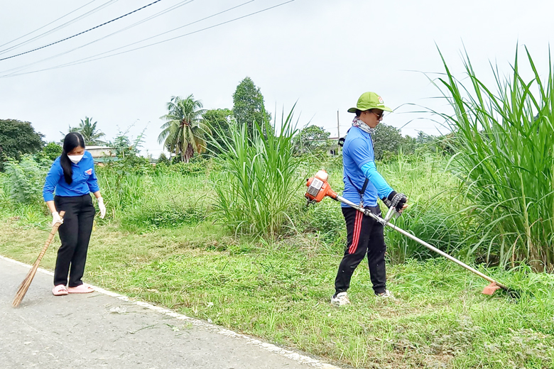 Tuổi trẻ Cát Tiên thực hiện nhiều công trình, phần việc trong Chiến dịch Hoa phượng đỏ