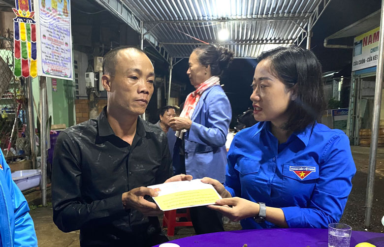 Bảo Lộc: Hỗ trợ 100 triệu đồng giúp gia đình cháu bé bị điện giật tử vong
