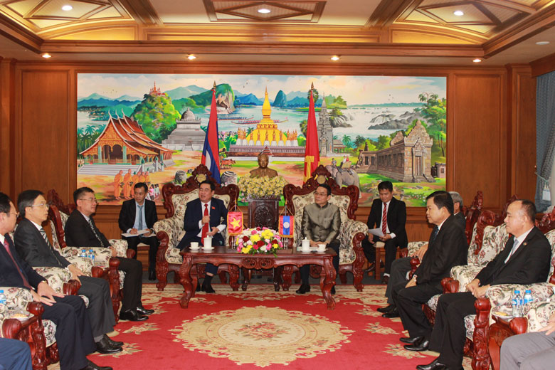 Ông Trần Đình Văn - Phó Bí thư Thường trực Tỉnh ủy Lâm Đồng làm việc với Bí thư, Tỉnh trưởng tỉnh Champasak Vilayvong BouddaKham