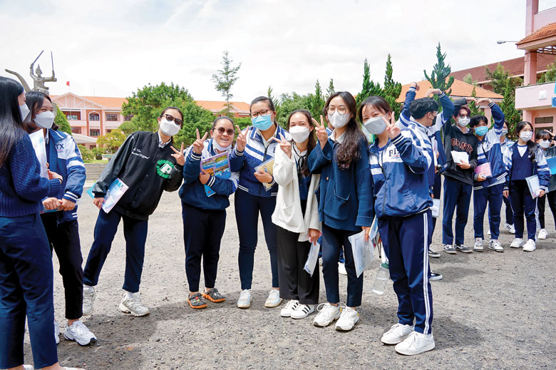 Lâm Đồng tiếp tục xếp thứ hạng cao về tỷ lệ tốt nghiệp THPT