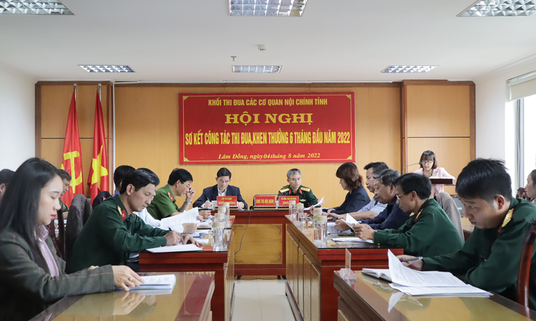 Sơ kết công tác thi đua, khen thưởng Khối các cơ quan nội chính tỉnh