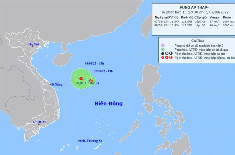 Vùng áp thấp đang mạnh lên cách quần đảo Hoàng Sa 200km