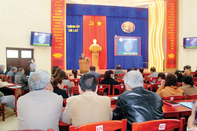 Phát huy vai trò cán bộ mặt trận trong tuyên truyền chính sách, pháp luật về thuế