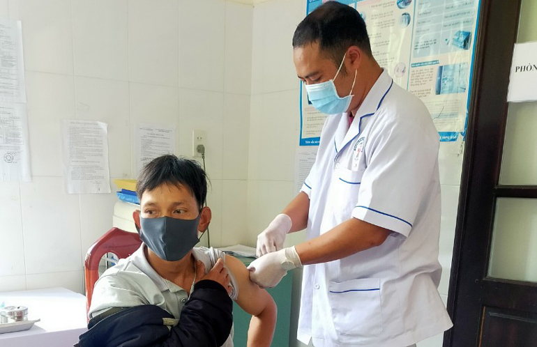 Lạc Dương: Tiếp tục triển khai hiệu quả công tác phòng chống dịch Covid-19 và tiêm vắc xin phòng Covid-19