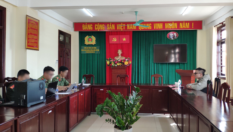 Triệu tập thanh niên kỳ thị vùng miền trên mạng xã hội