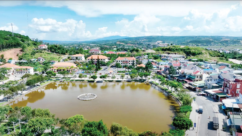 Có một Đan Phượng bên dòng Đa Dâng