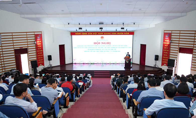 Đẩy mạnh công tác giáo dục thể chất, hoạt động thể thao và y tế trường học