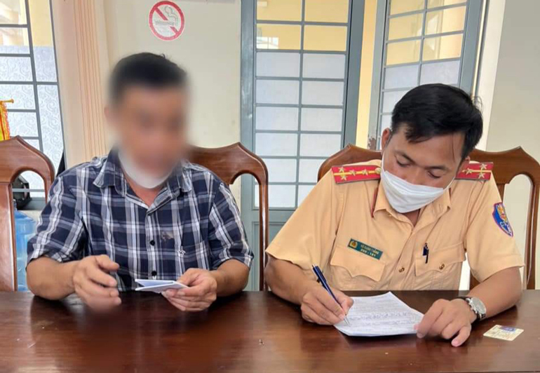 Công an huyện Đạ Tẻh phạt ''nguội'' thông qua camera giám sát