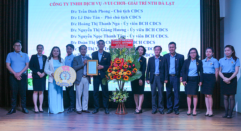 Thành lập mới CĐCS Công ty TNHH Dịch vụ Vui chơi - Giải trí NTH Đà Lạt: Vinh dự trở thành thành viên tổ chức Công đoàn