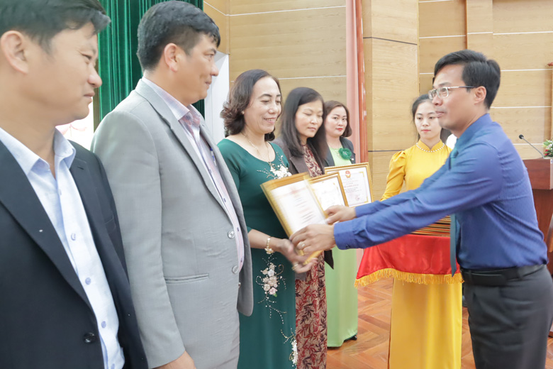 Di Linh: Xác định giải pháp thực hiện công tác giáo dục thích ứng với diễn biến của dịch Covid-19