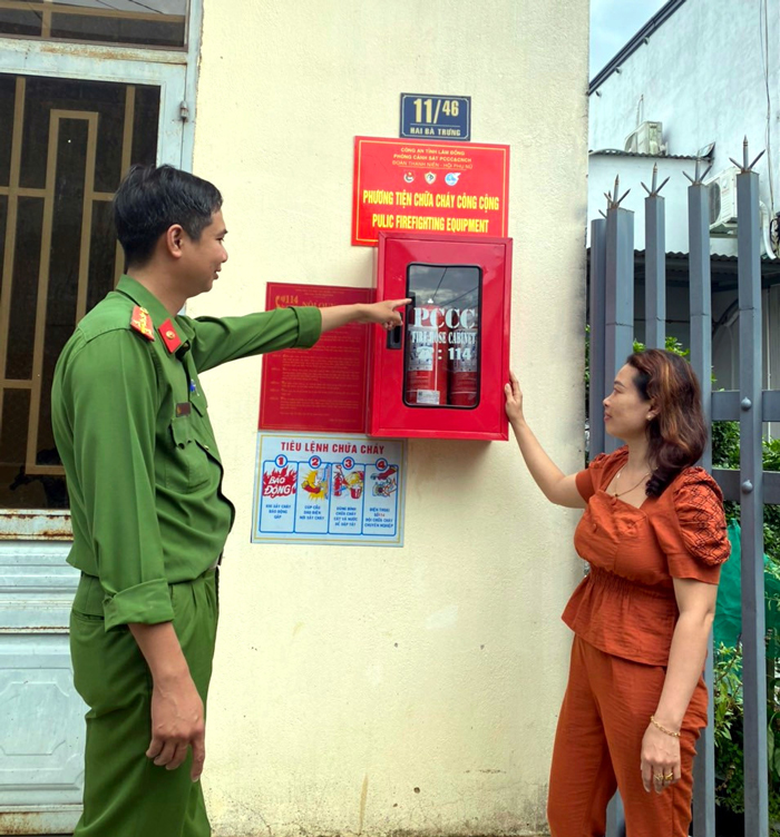 Đạ Huoai: Ra mắt Mô hình Tổ liên gia an toàn phòng cháy, chữa cháy và Điểm chữa cháy công cộng