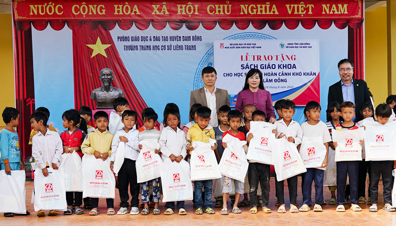Giáo dục tiểu học: An toàn, linh hoạt, mục tiêu kiên trì chất lượng