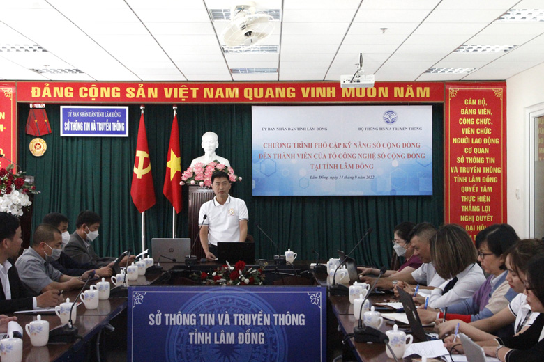 Bồi dưỡng kỹ năng số cho Tổ cộng đồng công nghệ toàn tỉnh
