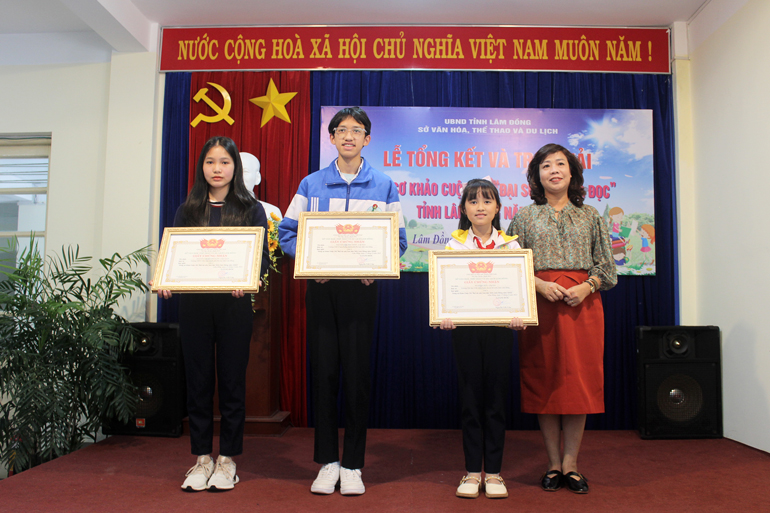 Trao giải A