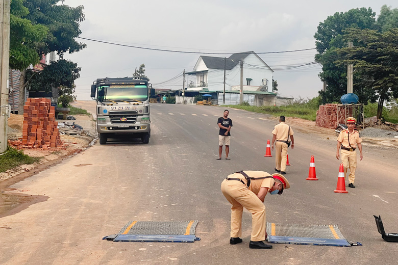 Tăng cường các biện pháp đảm bảo trật tự an toàn giao thông