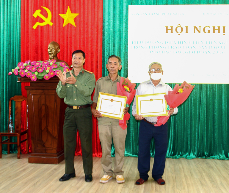 Bảo Lộc: Biểu dương điển hình tiên tiến người cao tuổi trong Phong trào Toàn dân bảo vệ an ninh Tổ quốc