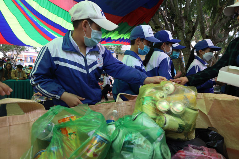 Chung tay xây dựng trường học không rác thải