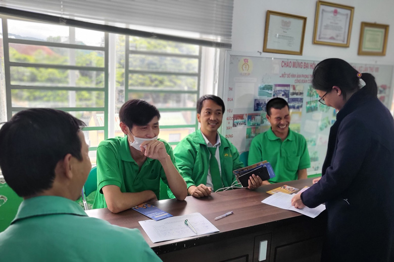 Tuyên truyền chính sách bảo hiểm cho người lao động tại Công ty TNHH Mai Linh Đà Lạt