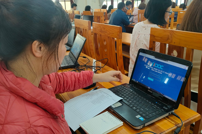 Lạc Dương: Tập huấn và triển khai cập nhật cơ sở dữ liệu phần mềm quản lý hồ sơ cán bộ, công chức, viên chức và người lao động