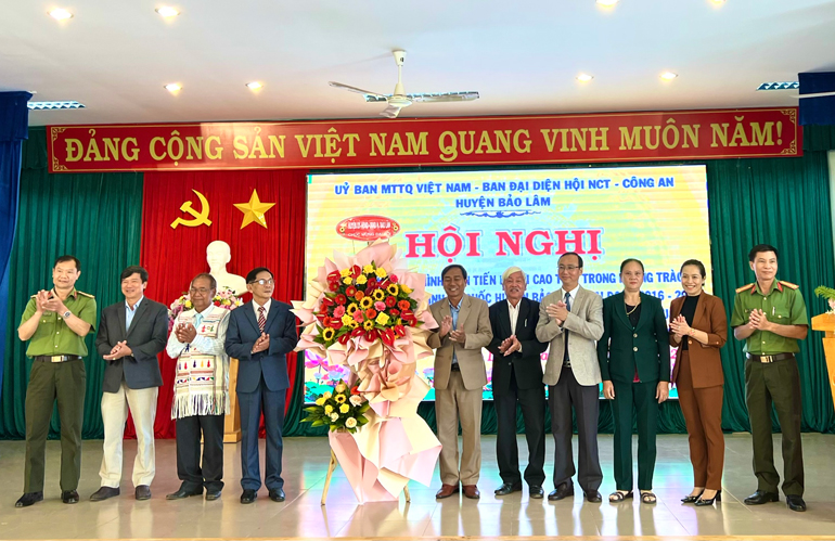 Bảo Lâm: Biểu dương người cao tuổi trong Phong trào Toàn dân bảo vệ an ninh tổ quốc