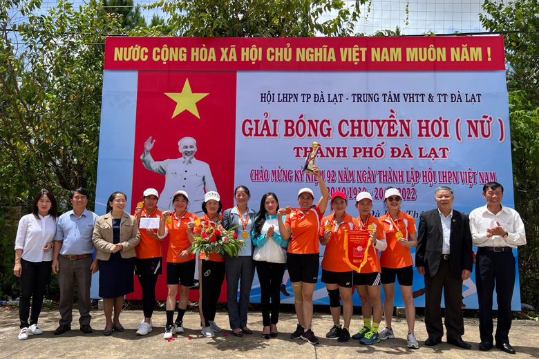 Đà Lạt: 160 vận động viên tham gia Giải Bóng chuyền hơi nữ