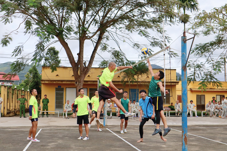 Thắp sáng ước mơ hoàn lương