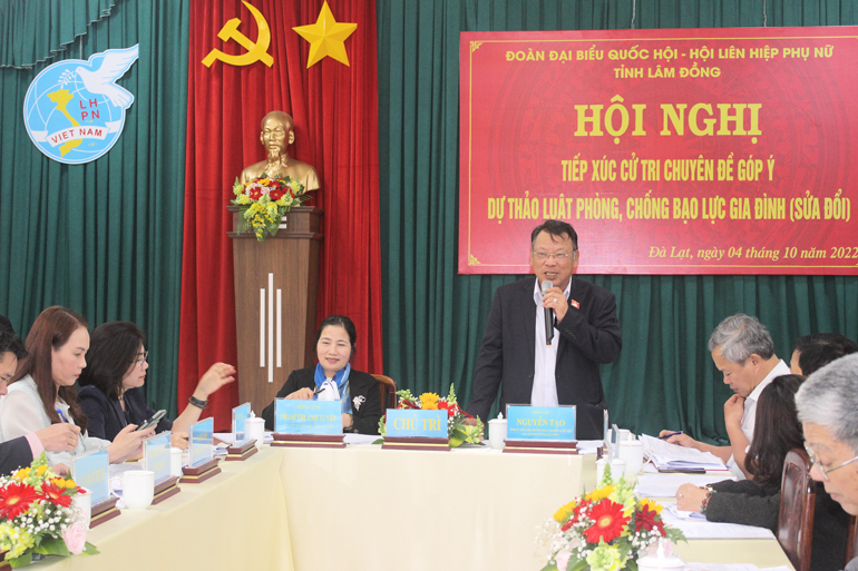 Đoàn ĐBQH tiếp xúc cử tri góp ý Dự thảo Luật Phòng, chống bạo lực gia đình sửa đổi