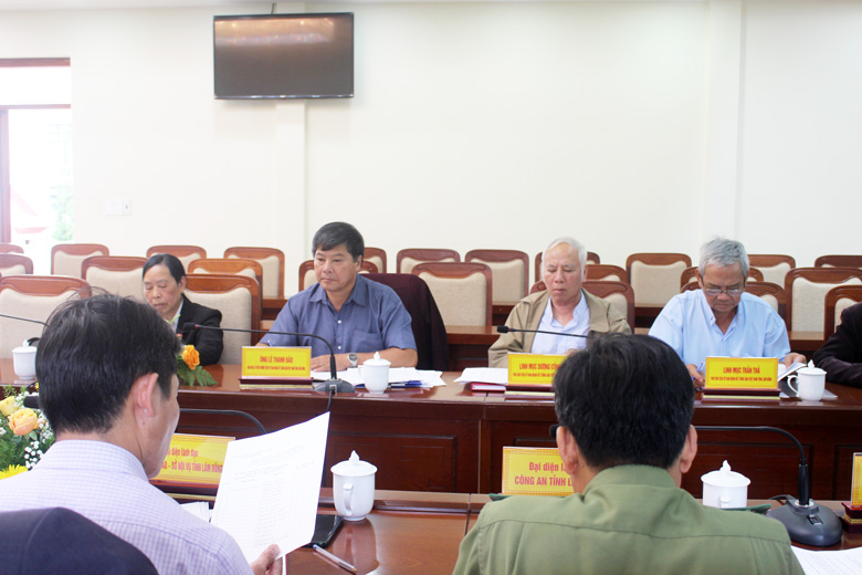 Các đại biểu tham gia góp ý cho công tác chuẩn bị Đại hội Đại biểu Người Công giáo Việt Nam xây dựng và bảo vệ Tổ quốc tỉnh Lâm Đồng lần thứ VII, nhiệm kỳ 2022 – 2027