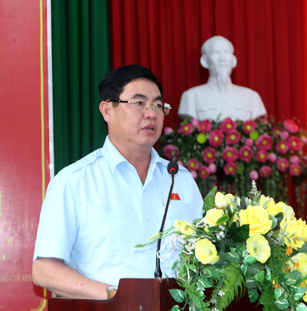  Đồng chí Trần Đình Văn - Phó Bí thư Thường trực Tỉnh ủy, Trưởng đoàn ĐBQH tỉnh Lâm Đồng ghi nhận, tiếp thu và giải trình các ý kiến, kiến nghị