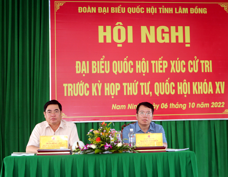 Đoàn ĐBQH tỉnh Lâm Đồng tiếp xúc cử tri tại huyện Cát Tiên