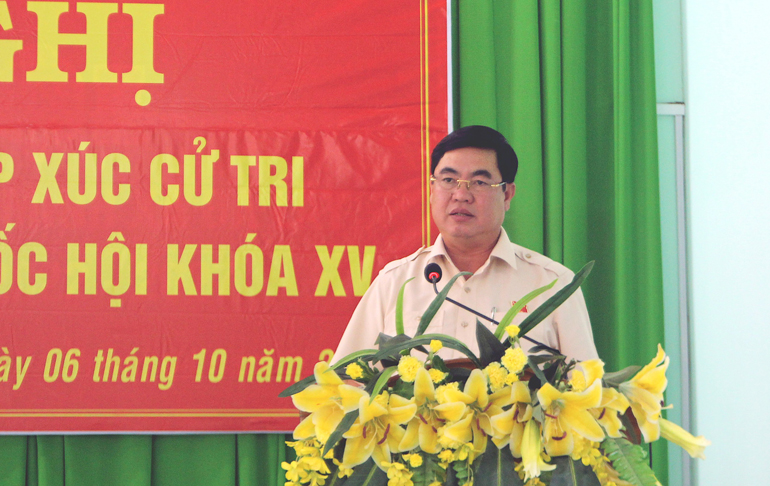 Đồng chí Trần Đình Văn – Phó Bí thư Thường trực Tỉnh ủy, Trưởng đoàn ĐBQH tỉnh Lâm Đồng ghi nhận, tiếp thu và giải trình các ý kiến, kiến nghị