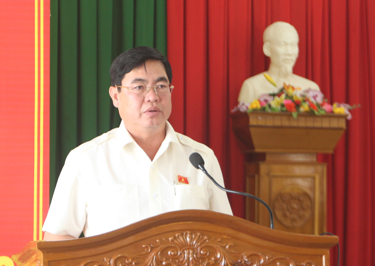 Đồng chí Trần Đình Văn – Phó Bí thư Thường trực Tỉnh ủy, Trưởng đoàn ĐBQH tỉnh Lâm Đồng ghi nhận, tiếp thu và giải trình các ý kiến, kiến nghị