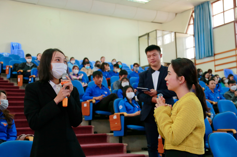 Sinh viên Trường Đại học Đà Lạt tham gia Talkshow "Bí quyết chinh phục nhà tuyển dụng"