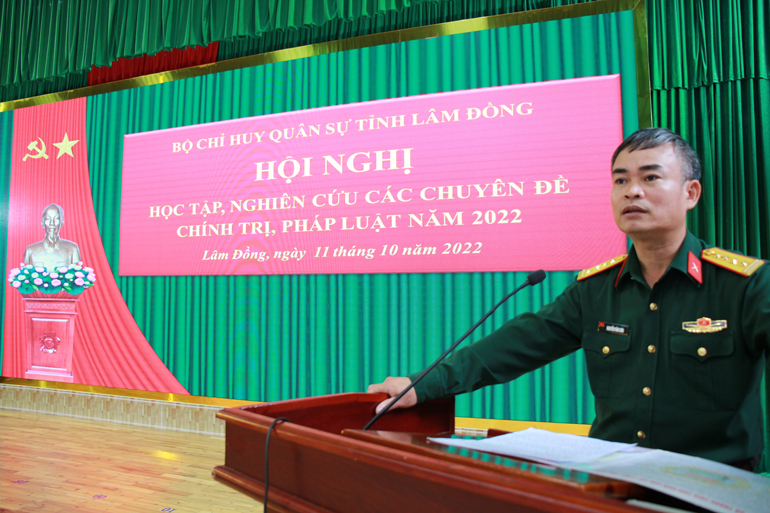 Bộ Chỉ huy Quân sự tỉnh tổ chức học tập chuyên đề chính trị, pháp luật