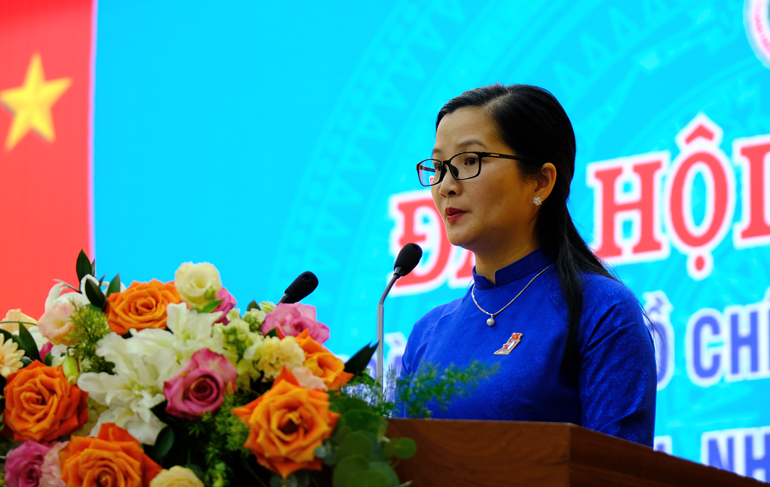 Chị Trần Thị Chúc Quỳnh - Bí thư Tỉnh Đoàn khóa XI phát biểu khai mạc Đại hội