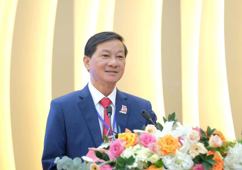 Đồng chí Trần Đức Quận - Ủy viên Ban Chấp hành Trung ương Đảng, Bí thư Tỉnh ủy, Chủ tịch HĐND tỉnh phát biểu chỉ đạo Đại hội