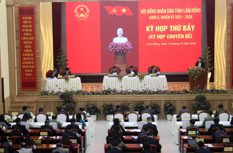 Toàn cảnh kỳ họp