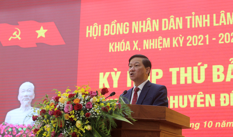 Ông Trần Đức Quận - Ủy viên Ban Chấp hành Trung ương Đảng, Bí thư Tỉnh ủy, Chủ tịch HĐND tỉnh phát biểu chỉ đạo tại kỳ họp