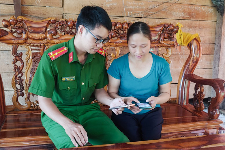 ''Cầu nối'' giữa công an cơ sở với dân