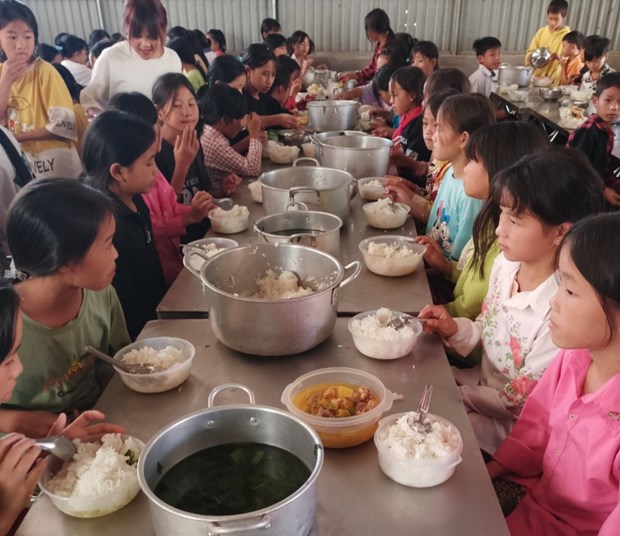 Hiệu trưởng viết tâm thư ''xin cơm'' nuôi học trò nội trú cuối tuần