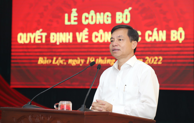 Đồng chí Nguyễn Văn Triệu – Bí thư Thành ủy Bảo Lộc phát biểu tại buổi lễ