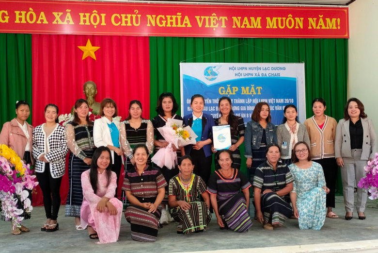 Lạc Dương: Ra mắt Câu lạc bộ Xây dựng gia đình hạnh phúc văn minh trong vùng dân tộc thiểu số