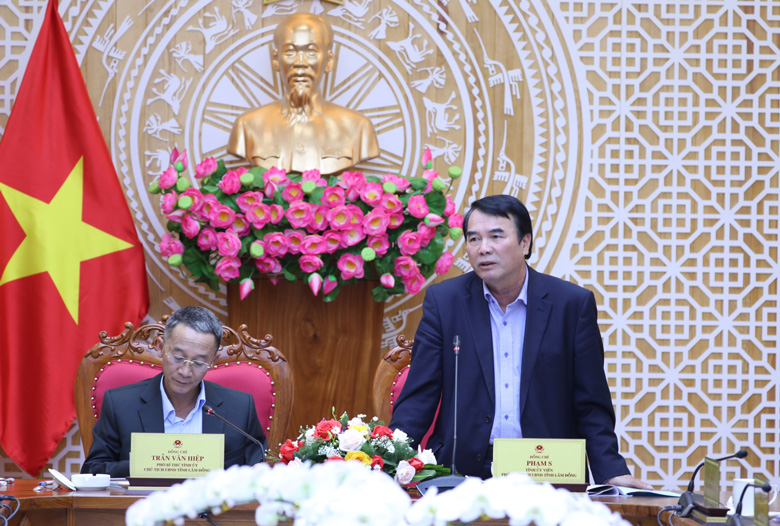 Phó Chủ tịch UBND tỉnh Phạm S phát biểu