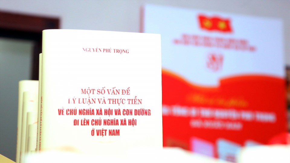 Những chỉ dẫn mang tính ''vạch đường'' trong tác phẩm của Tổng Bí thư Nguyễn Phú Trọng (kỳ 1)