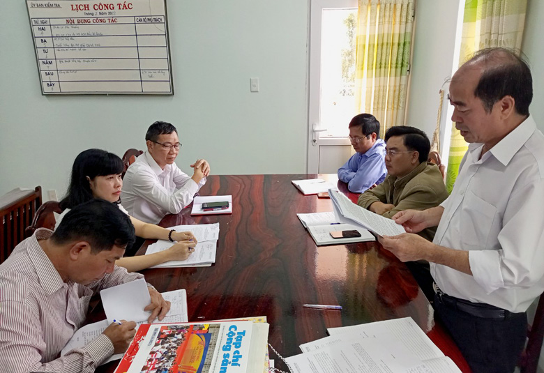 Di Linh: Tăng cường công tác kiểm tra, giám sát, chỉnh đốn Đảng