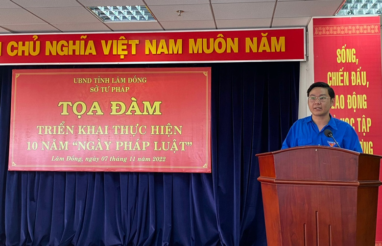 Các Chi đoàn thuộc Cụm Đoàn Nội chính, Văn xã, Khoa học công nghệ tham luận tại buổi tọa đàm