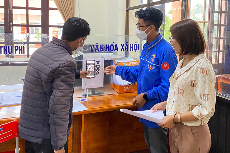 Di Linh: Nâng cao tỷ lệ sử dụng dịch vụ công trực tuyến